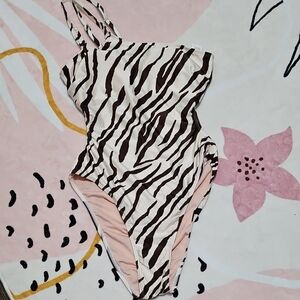 Cupshe Women's One Piece Zebra Print One-Shoulder Swimsuit